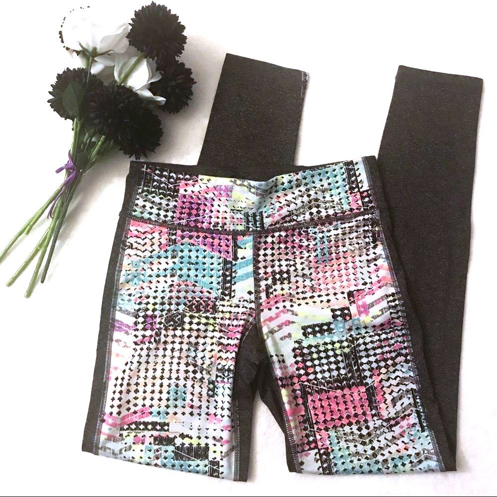 Aeropostale Live Love Dream Leggings Size Small Gray Multicolor